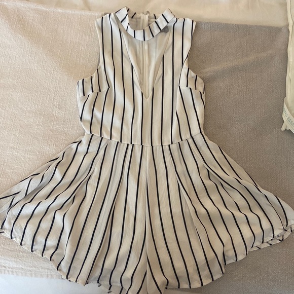 LF Rumor Pinstripe Romper with Choker - Picture 1 of 5